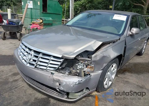 2006 Cadillac Dts Standard z USA, uszkodzony, nr VIN 1G6KD57Y26U240774